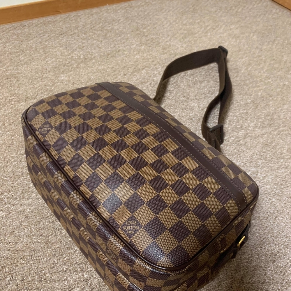 💐Authentic PM REPORTER BODYBAG 💐 - Picture 8 of 11